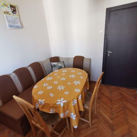 Mountain View Apartment Vratsa Buitenkant foto